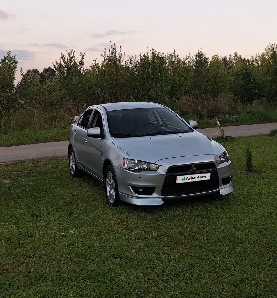 Mitsubishi Lancer: фото владельца