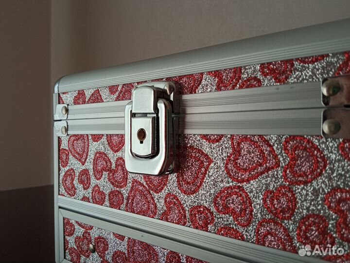 Шкатулка сундук для украшений красный