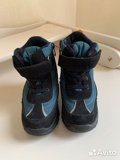 Кроссовки весенние размер 24