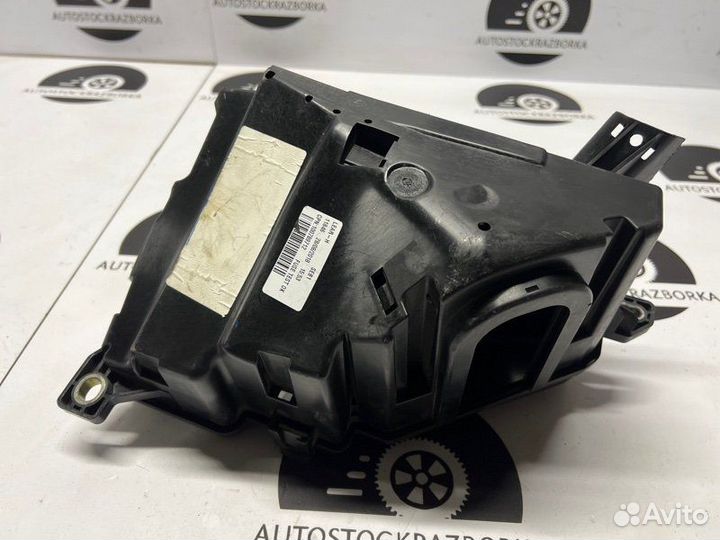 Корпус блока предохранителей Volvo Xc90 B4204T26