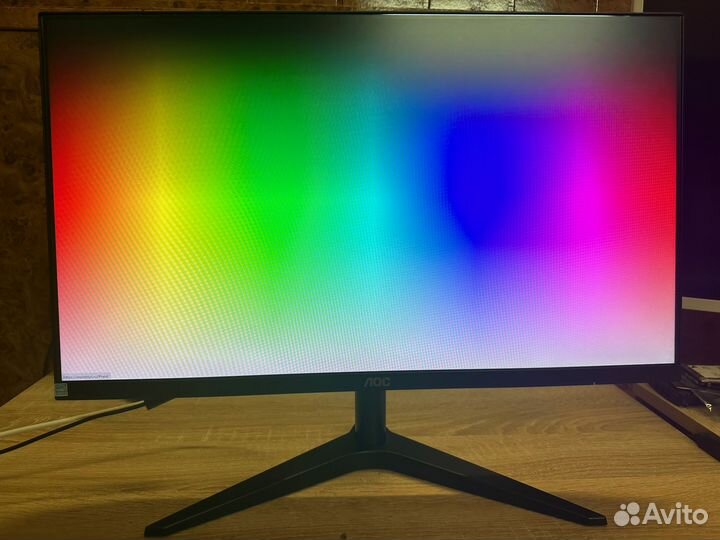 Безрамочный проф. IPS монитор 24