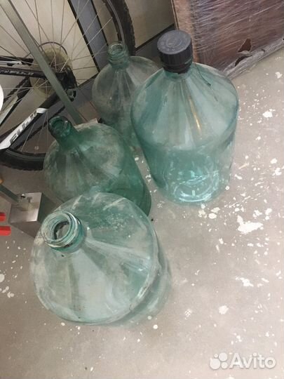 Стеклянные бутыли 20л