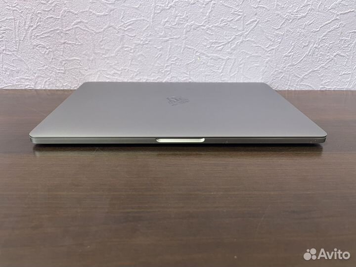 MacBook Pro 13 2016 i5/8/256. Кредит. Обмен