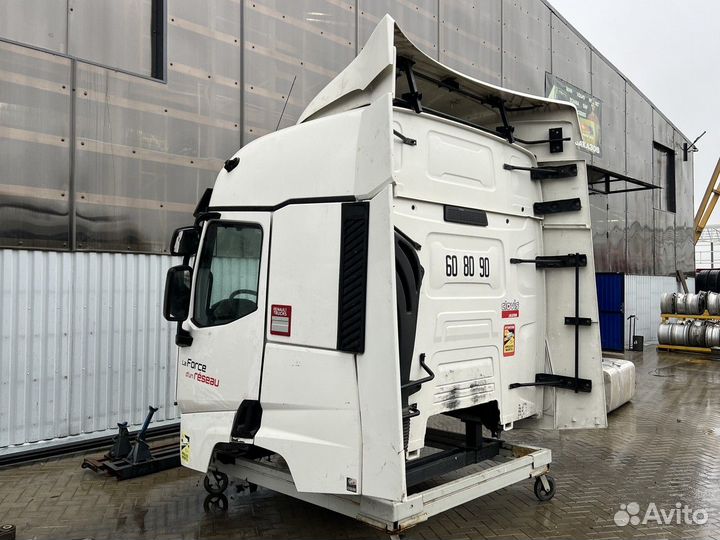 Кабина Renault T