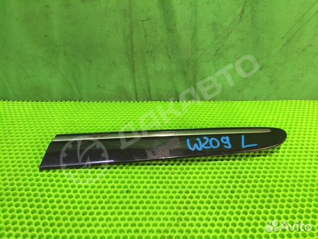 Молдинг крыла задний левый Mercedes-Benz Clk Coupe