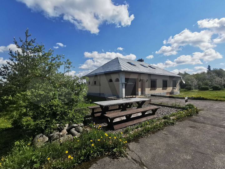 Дом 300 м² на участке 50 сот.