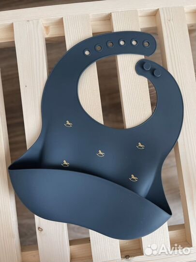 Слюнявчик нагрудник для кормления