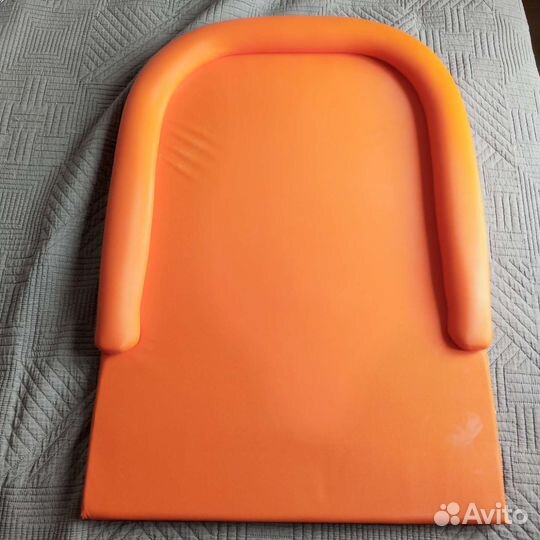 Пеленальная доска на кроватку