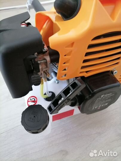 Триммер бензиновый