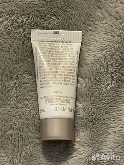 Clarins база под макияж