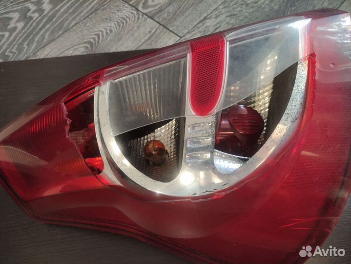 Задний фонарь Renault Sandero левый