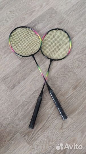 Ракетка для бадминтона