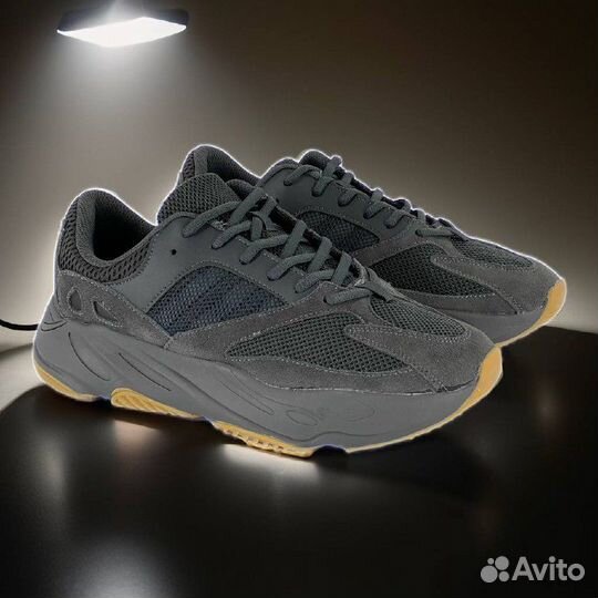 Кроссовки мужские adidas yeezy boost 700 V2 (Арт.8