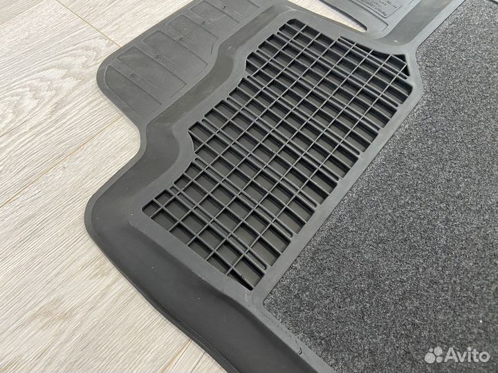 Оригинальные комбинированные ковры Renault Logan 2