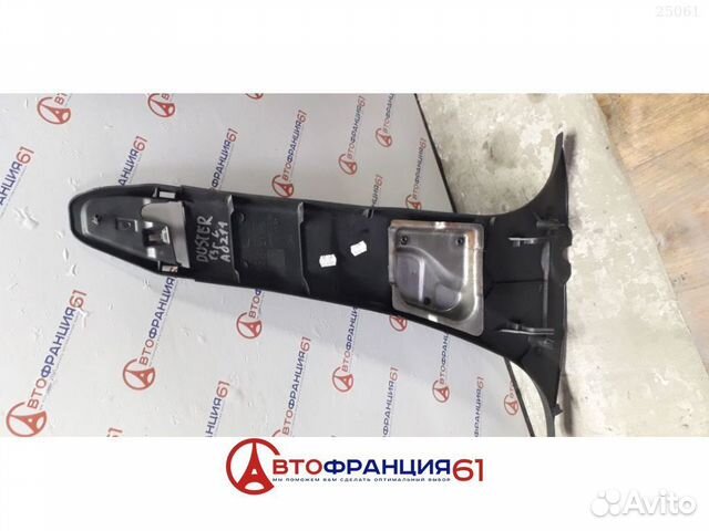 Обшивка центральной стойки, 8200823418 renault dus