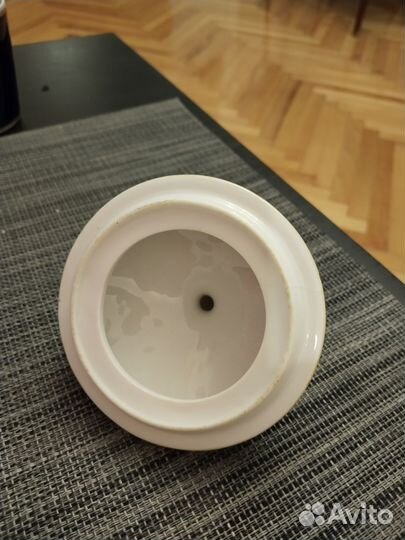 Крышка от сахарницы ГДР жёлтая Мадонна