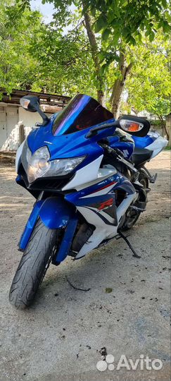 Suzuki GSX750R