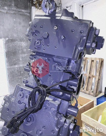 Основной насос Komatsu PC200-8EO 708-2L-00500