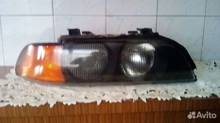 Фара передняя правая BMW 5 E-39