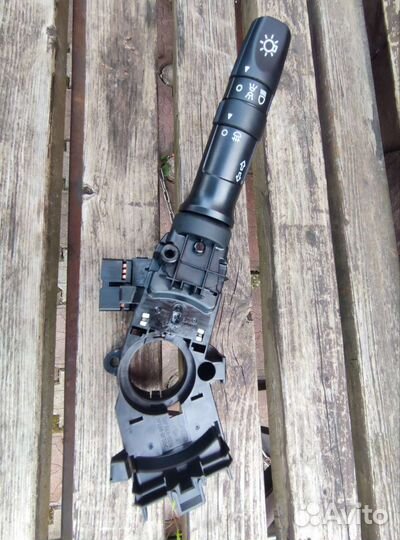 Подрулевой переключатель hyundai/kia 934101r521