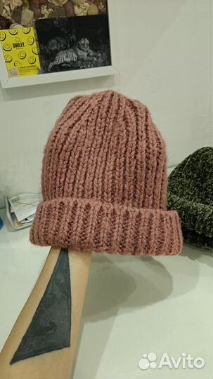 Шапки разные фирменные