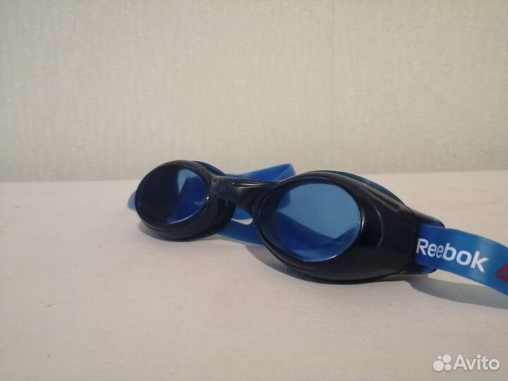 Очки для плавания