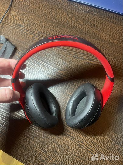 Беспроводные наушники