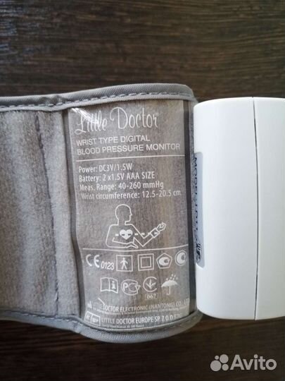 Тонометр автоматический с часами, большая память