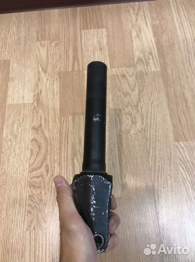 Вилка для трюкового самоката