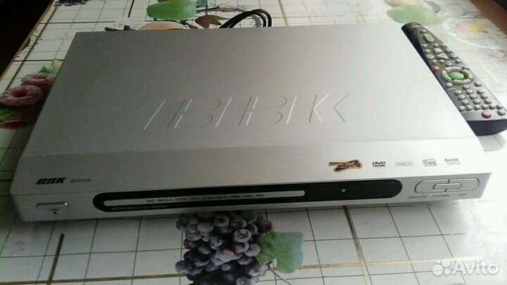 DVD плеер ввк DV 312SI