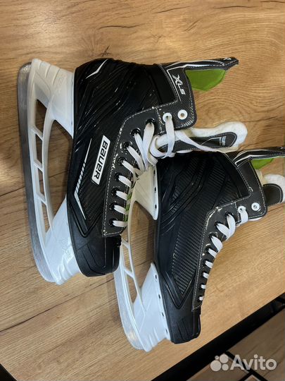 Хоккейные коньки взрослые 46р