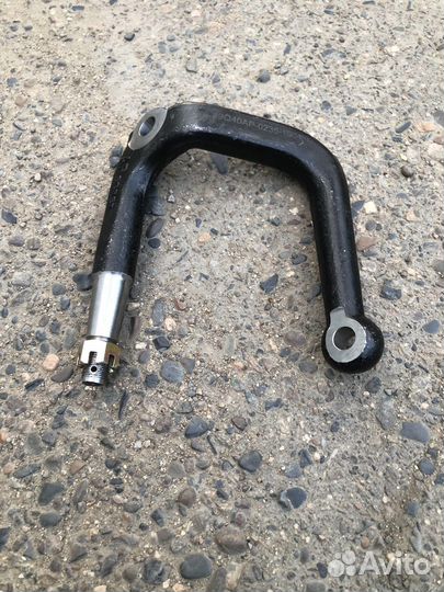 Поворотный кулак Гуран 2318