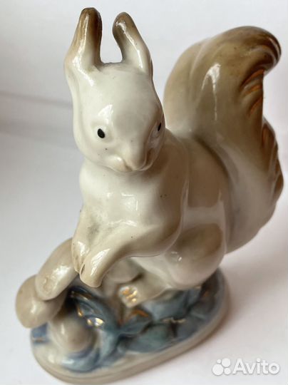 Белка Гжель