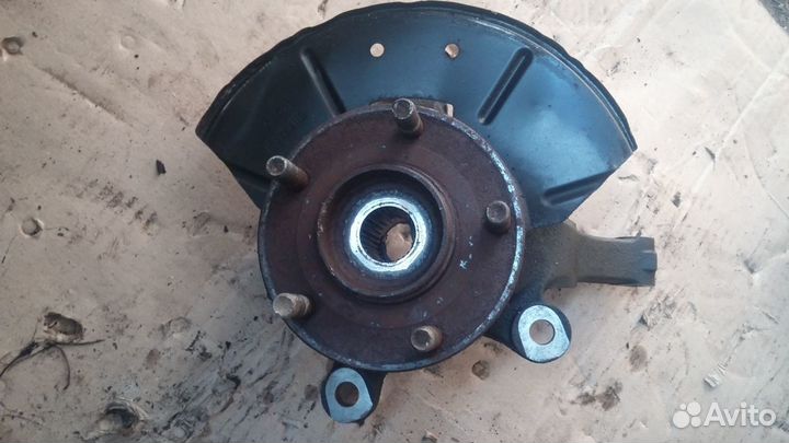 Ford Escape Mazda Tribute 01-08 ступица поворотная