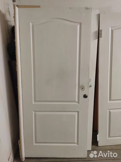 Двери деревянные