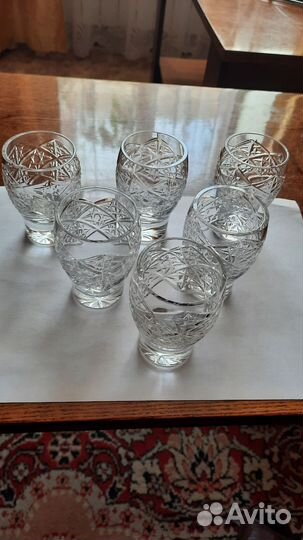 Хрустальные рюмки