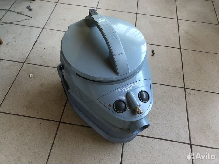 Моющий пылесос Philips