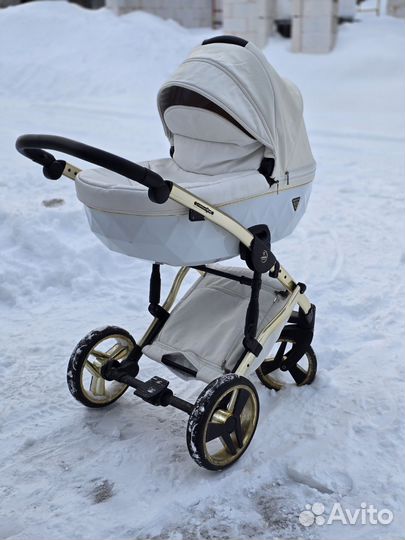 Коляска 2 в 1 junama diamond белая