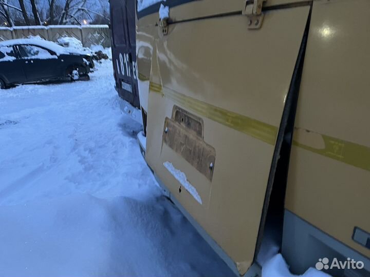 Крышка багажника паз 32053