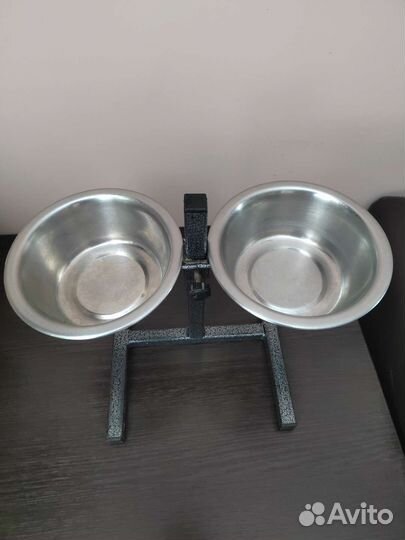 Миски на подставке для собак/кошек