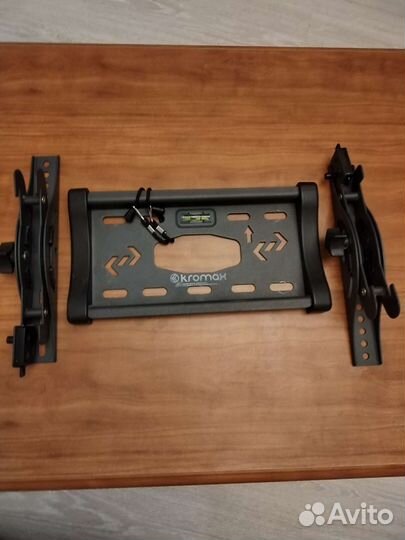 Кронштейн для телевизора на стену