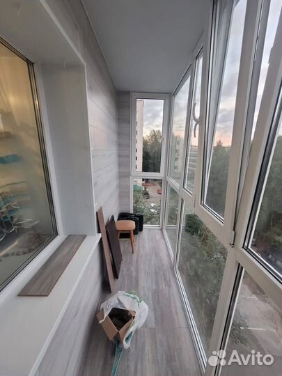 Остекление балконов под ключ