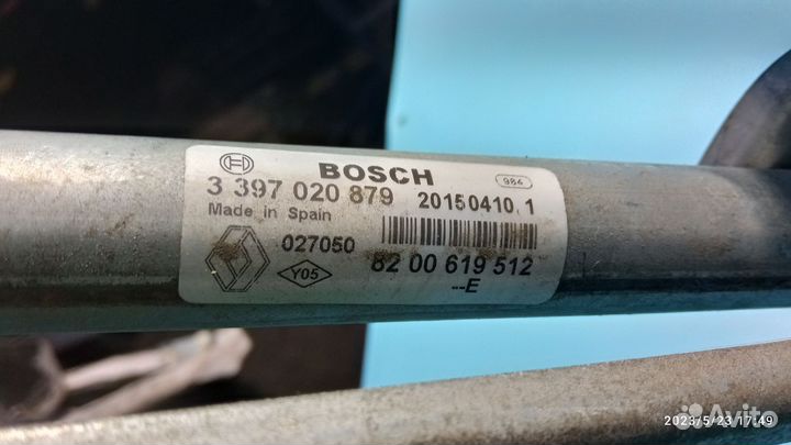 Трапеция стеклоочистителей для Renault Logan