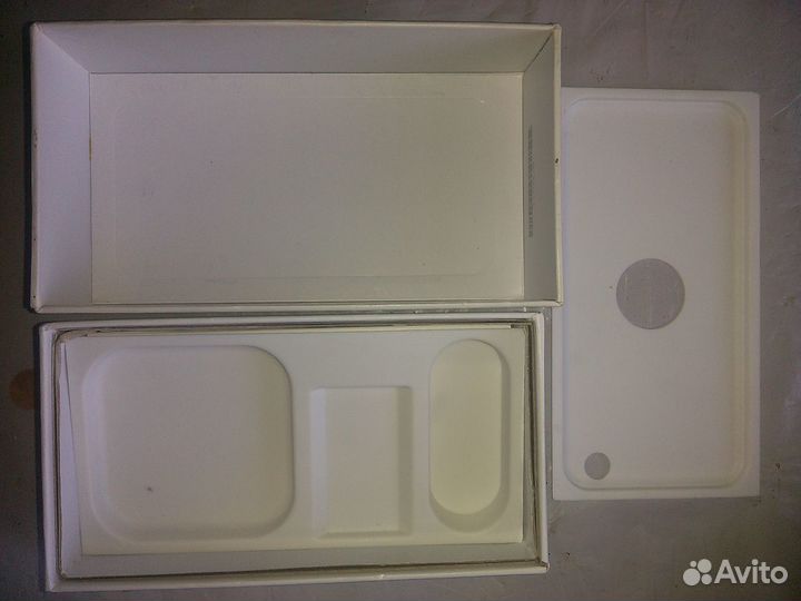 Коробки от iPhone