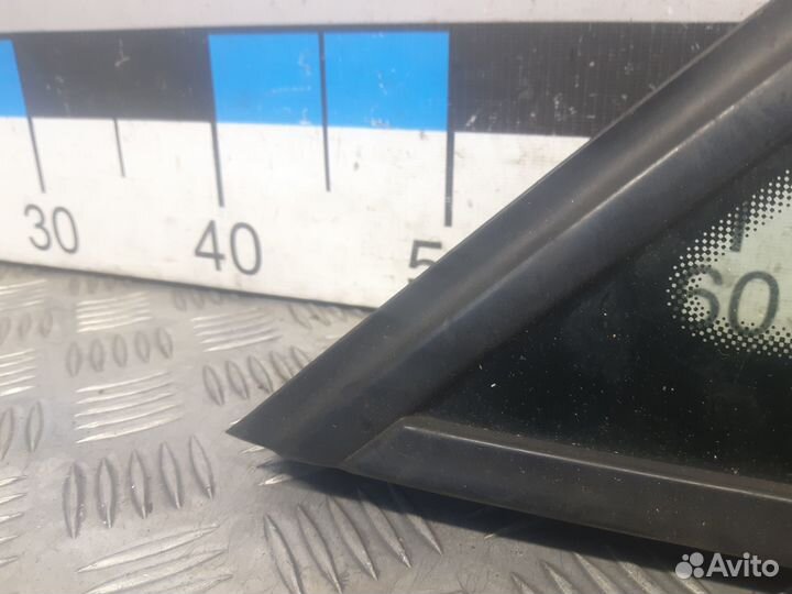 Б/У Стекло кузовное глухое правое VW;Volkswagen