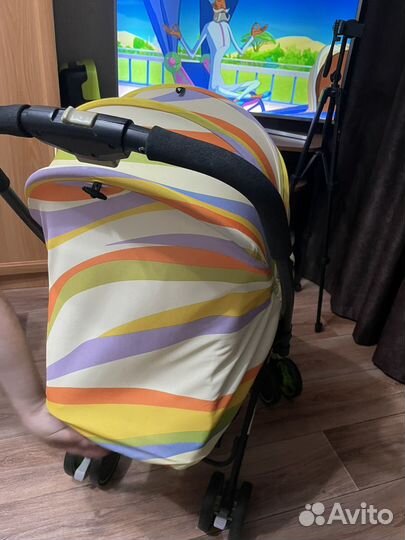 Коляска прогулочная с перекидной ручкой