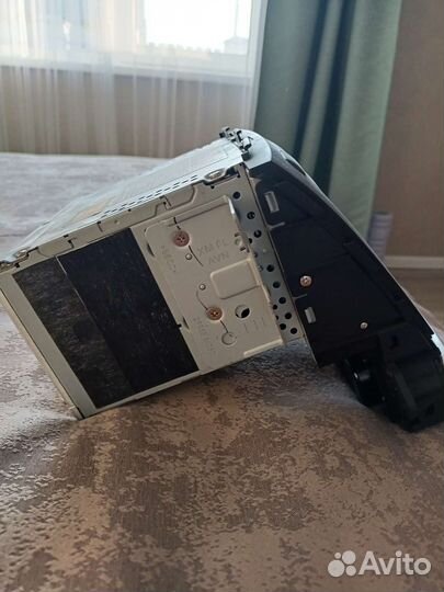 Штатное головное устройство KIA Sorento XM