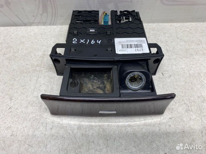 Пепельница передняя Mercedes-Benz Gl X164 M273.963