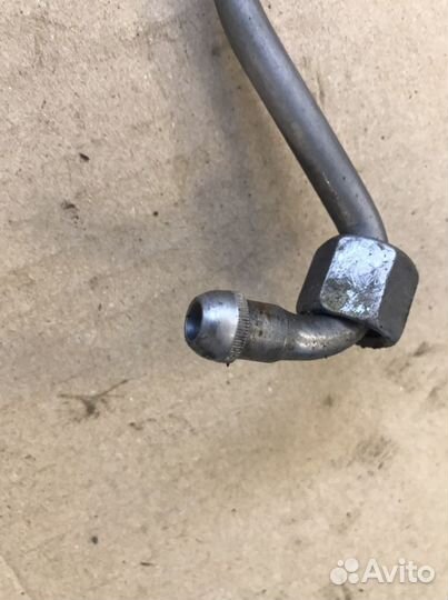 Трубка турбокомпрессора Порше Кайен 958(1335)