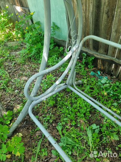 Каркас для садовых качелей